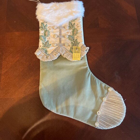 Elegant Vickerman Victorian-Style Christmas Stocking‎  Embroidered Gold & Green - Picture 2 of 8